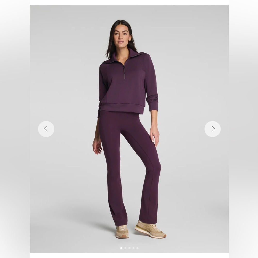 Spanx Booty Boost Flare Yoga Legging - Picture 4 of 4